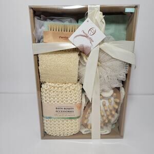 Essential Design 6pc Bath and Beauty Accessories Gift Set NIB
